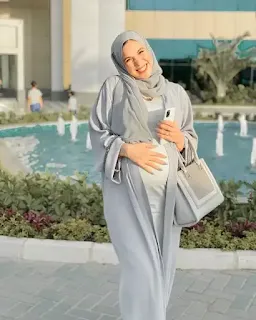 ملابس حوامل محجبات